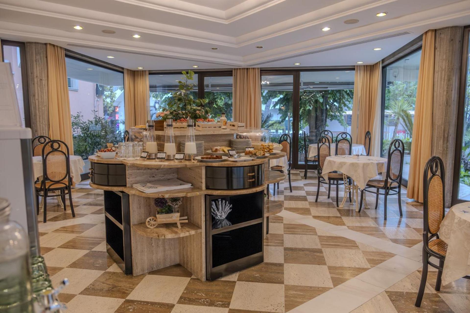 Hotel President - Vintage Hotel In Centro Riccione Bagian luar foto