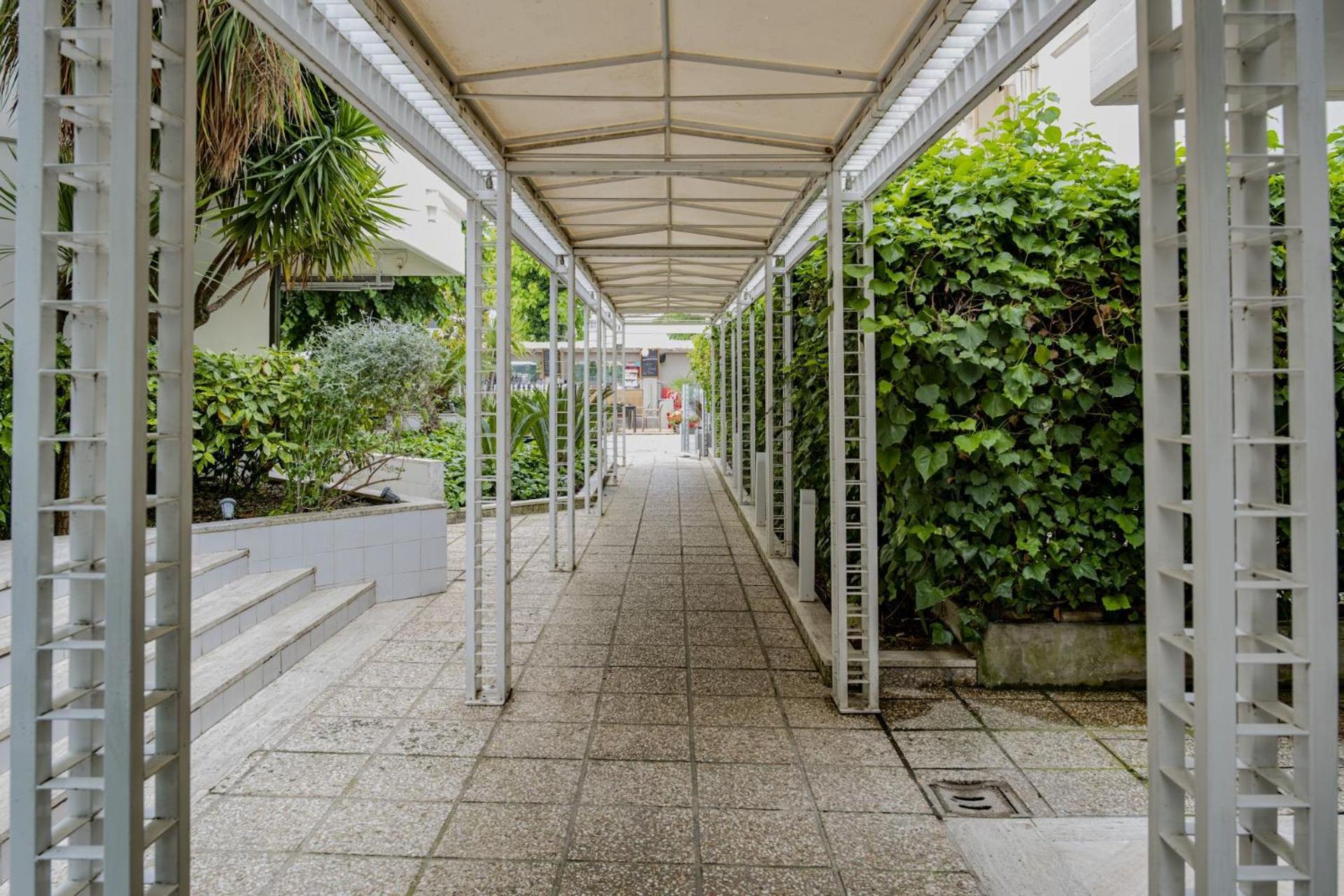 Hotel President - Vintage Hotel In Centro Riccione Bagian luar foto