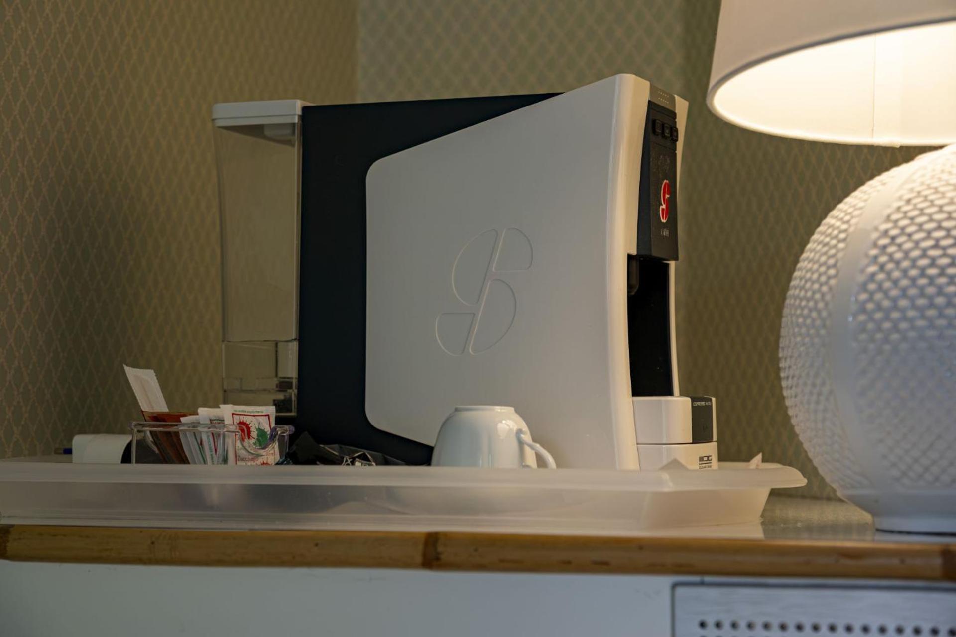Hotel President - Vintage Hotel In Centro Riccione Ruang foto